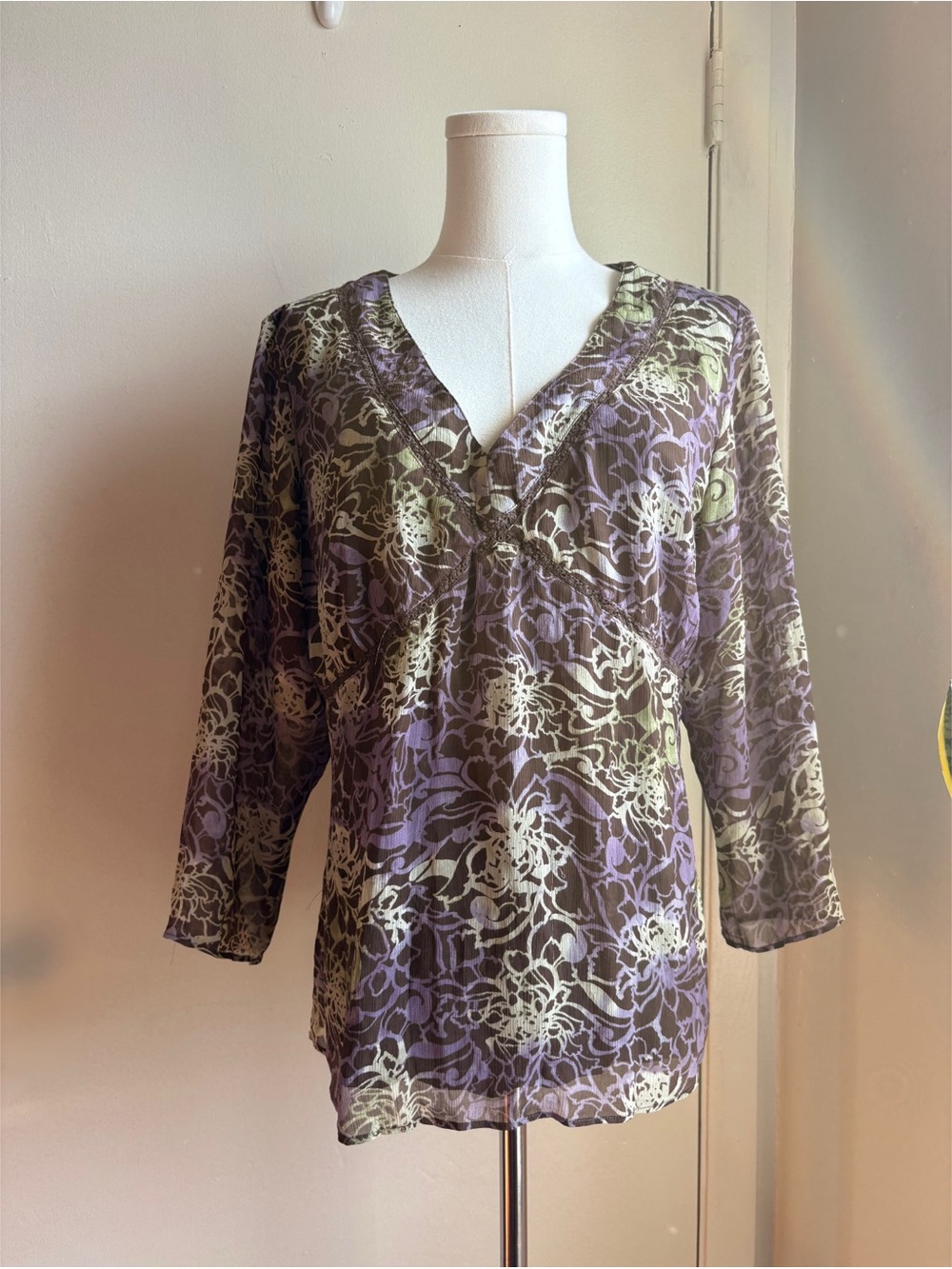 axcess y2k purple floral v-neck blouse
